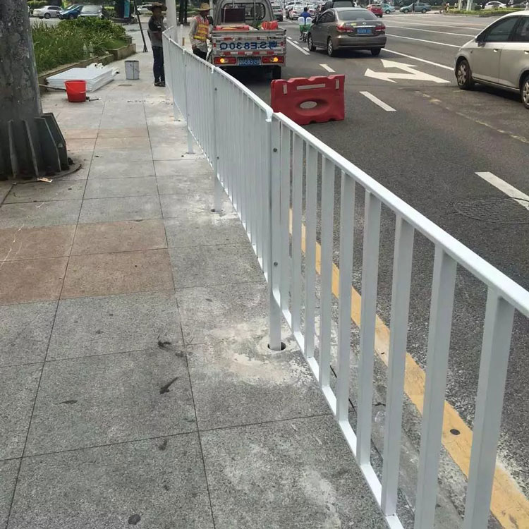 想買人行道隔離護欄就找新恒安交通設(shè)備質(zhì)量好價格便宜